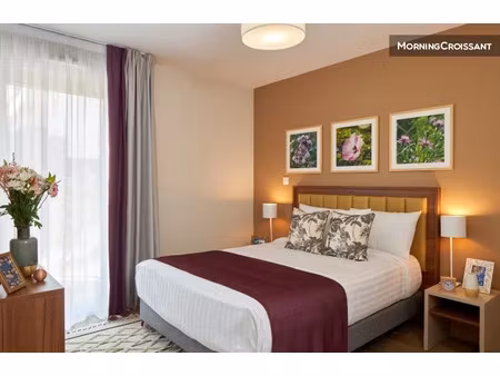 location meublée appartement 2 pièces 41 m² à echirolles (38130)  1 470 €