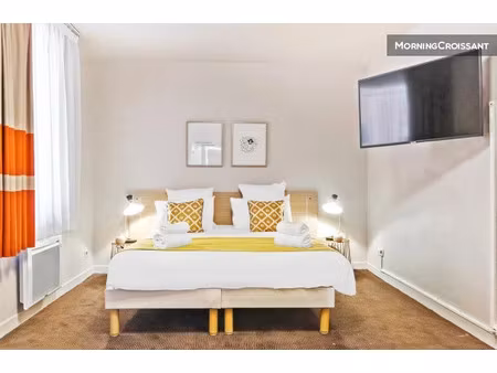 location meublée appartement 2 pièces 38 m² à la madeleine (59110)  1 950 €