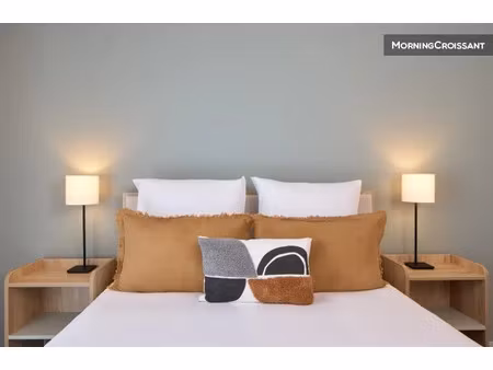 location meublée appartement 1 pièce 32 m² à marnes-la-coquette (92430)  1 716 €