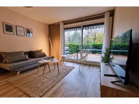 location meublée appartement 3 pièces 83 m² à moirans (38430)  1 581 €