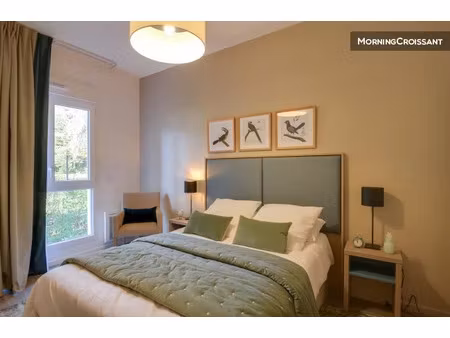 location meublée appartement 2 pièces 42 m² à montigny-le-bretonneux (78180)  1 620 €