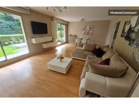 location meublée appartement 3 pièces 80 m² à fontenay-aux-roses (92260)  2 400 €