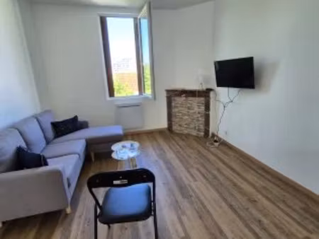 location meublée maison 3 pièces 70 m² à angouleme (16000)  1 465 €