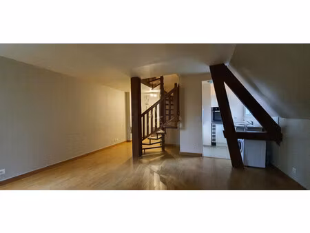 location appartement noisy sur ecole  36m² 2 pièces 660€ seine-et-marne