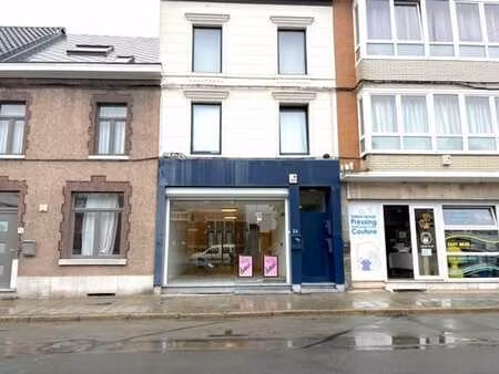 commerce dans le centre de la louvière à louer