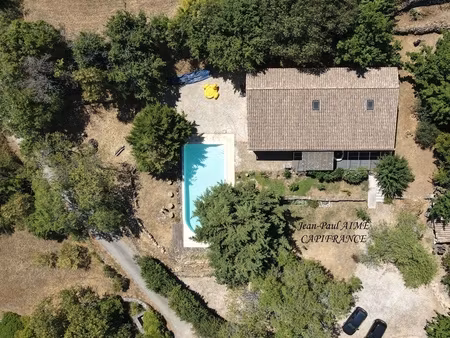 à vendre – gard rhodanien - salazac maison de charme d'environ 200 m2 avec piscine sur un 