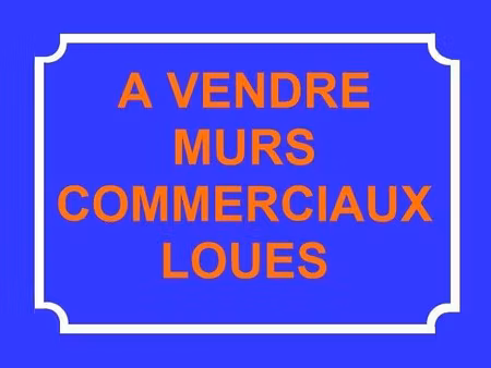 mur commerciaux en monopropriété de 50m2 avec vitrine d'angl
