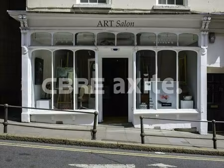 location local commercial 92m² sevrier 74320