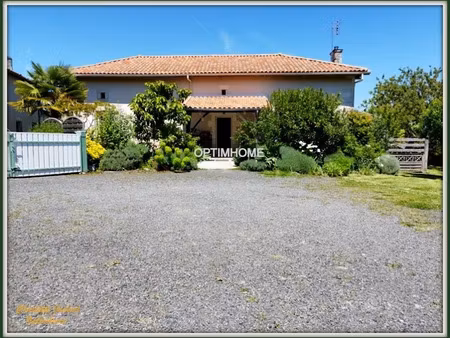 vente maison 4 pièces 150 m² à châtignac (16480)  184 000 €