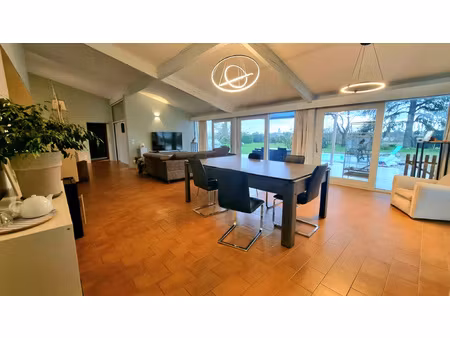 maison d'architecte avec terrain  piscine et garage