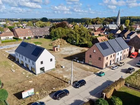 prachtige ben-nieuwbouwwoningen met 4 slaapkamers! reeds 4 verkocht!