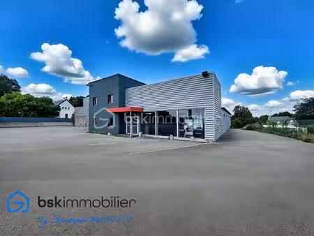 local d'activités de 1 700 m² à bannalec