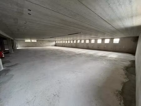 location garage à ajaccio (20090)