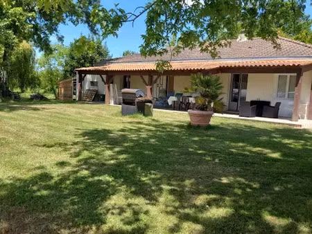 vente maison 5 pièces 109 m² à la taillée (85450)  325 000 €