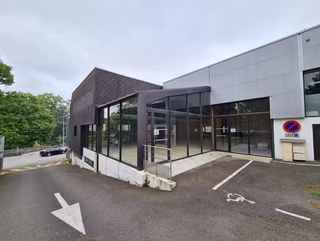 vente commerce 340 m² orthez (64300)