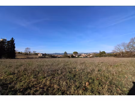 terrains bornes et viabilises.