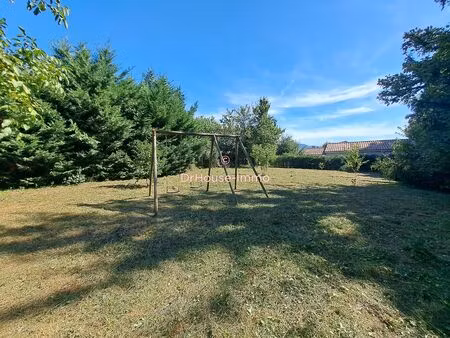 terrain constructible de 960 m²