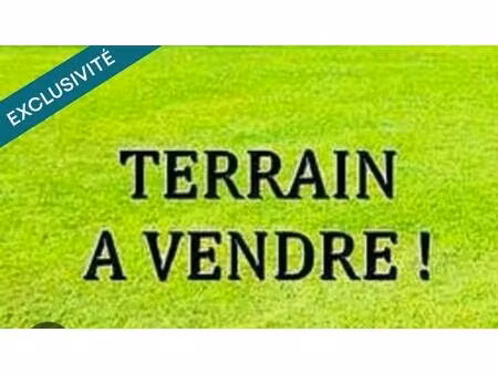 a la recherche d'un coin de verdure ce terrain de loisirs idéalement placé saura vous sédu