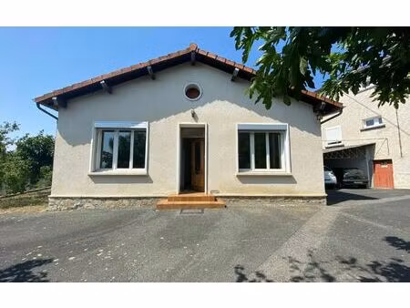 location maison  m² t-4 à burlats  745 €