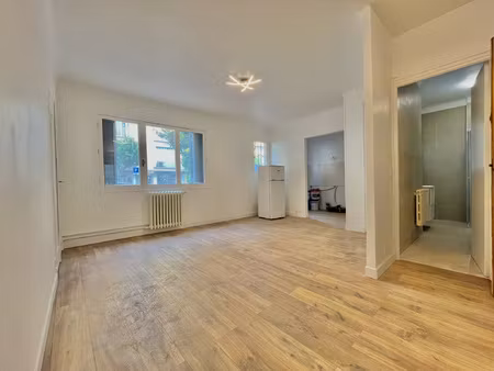 2 pièces 45m2 rdc - quartier centenaire menton - rénové