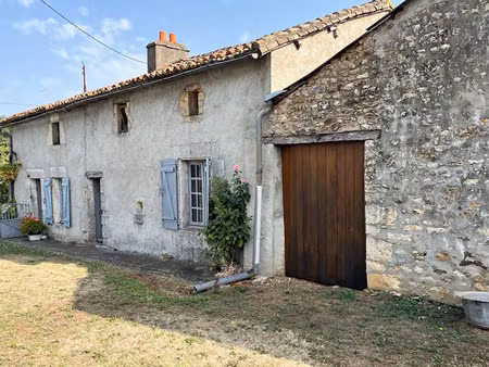 vente maison 4 pièces 110 m² à vivonne (86370)  39 800 €