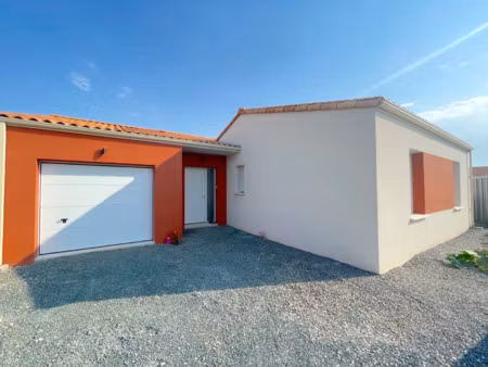 maison à vendre triaize 5 pièce(s) 99m2 261 000€