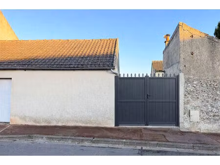 vente terrain  280.00m²  verneuil