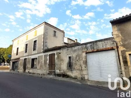 vente immeuble à montbron (16220) : à vendre / 95m² montbron
