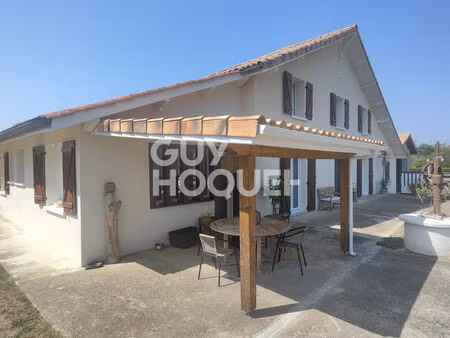 charmante maison de 210m2  5 chambres et t2 à renover