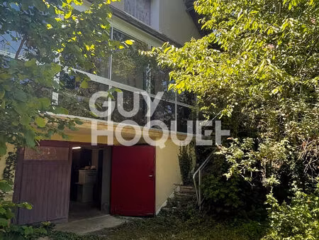 potentiel intéressant!! sur plus de2000m² de terrain en partie constructible!