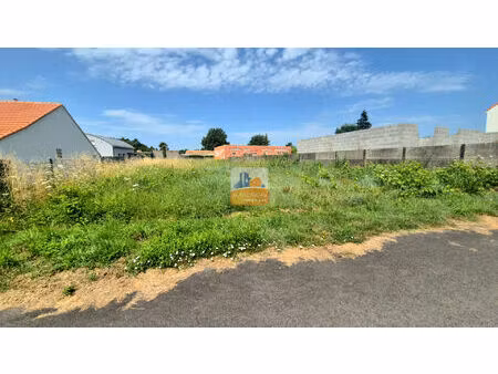 achat terrain 786m²