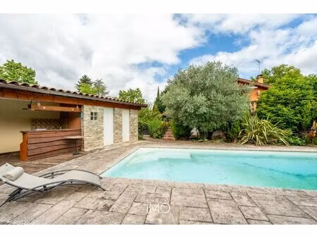 maison les chères de 232 m² avec piscine