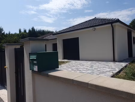 secteur calme et recherché maison 117m2 plain pied  3 chambres à saisir rapidement