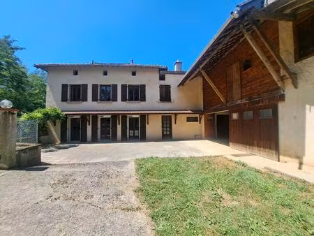 square habitat beaurepaire