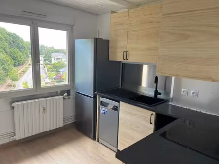 location appartement 4 pièces 67 m² à illange (57970)  878 €
