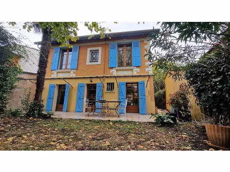 location maison 5 pièces 122.18 m² à toulouse (31000)  1 696 €