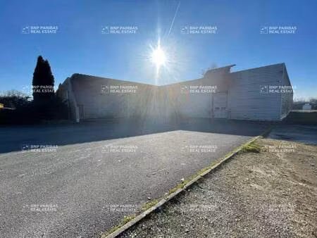 local d'activités à louer