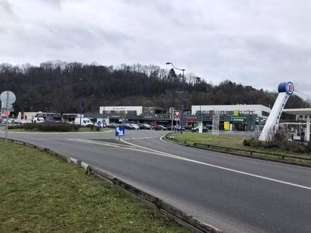 local commercial à louer