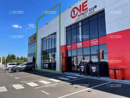 local d'activités à louer