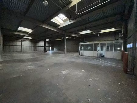 local d'activités à louer