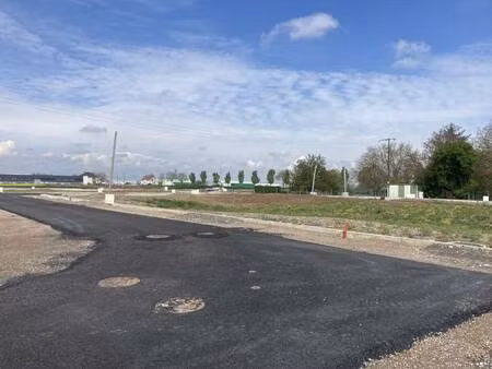 terrain constructible viabilisé à vendre