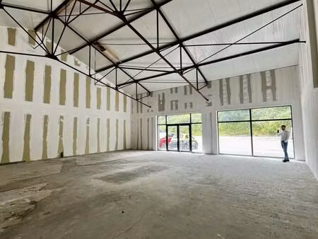 local commercial à louer