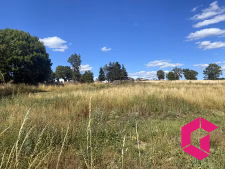 terrain de 3010m² env avec jolie vue dégagée