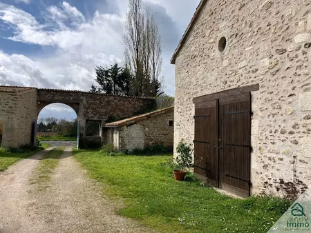 vente maison 6 pièces 180 m² à chauvigny (86300)  299 000 €