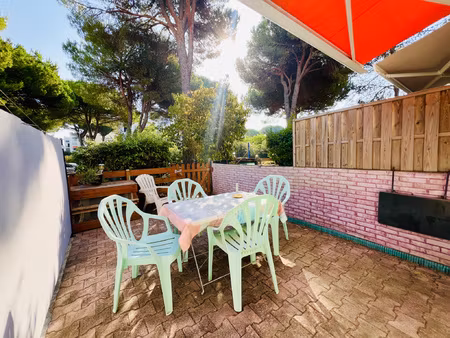 goelands-ponant : studio 25 m2 + 15 m2 de terrasse avec park