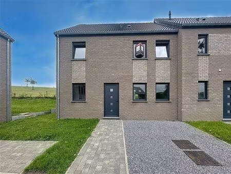 spacieuse villa neuve 4 chambres terrasse et jardin