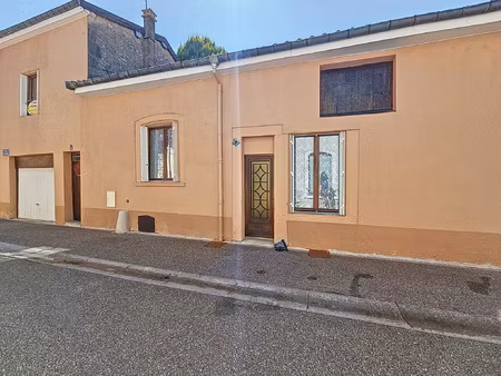 maison de ville avec garage au centre-ville