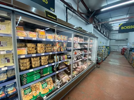vente locaux professionnels 0 pièces 406 m² à peipin (04200)  290 000 €