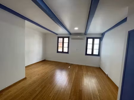 location locaux professionnels 27 m² à fort de france (97200)  740 €