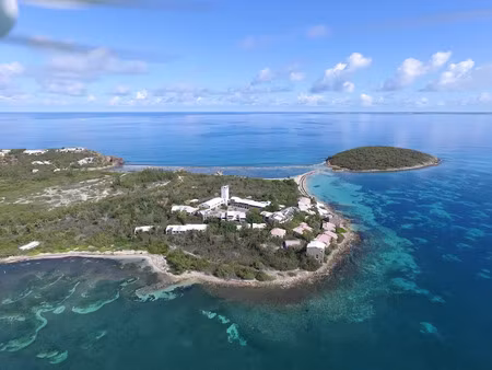 vente terrain 109265 m² à saint-martin (97150)  29 000 000 €